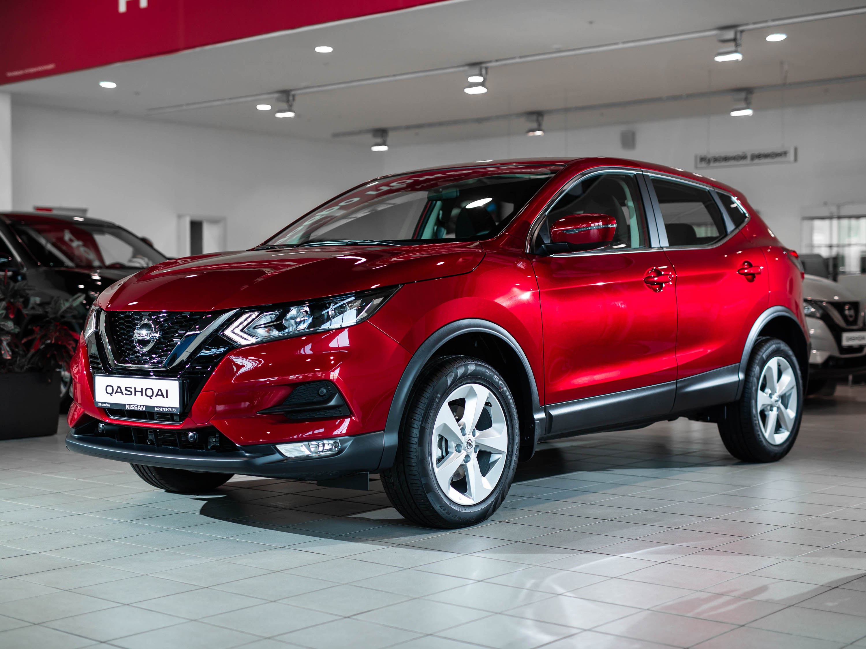 Nissan Qashqai 2021 красный